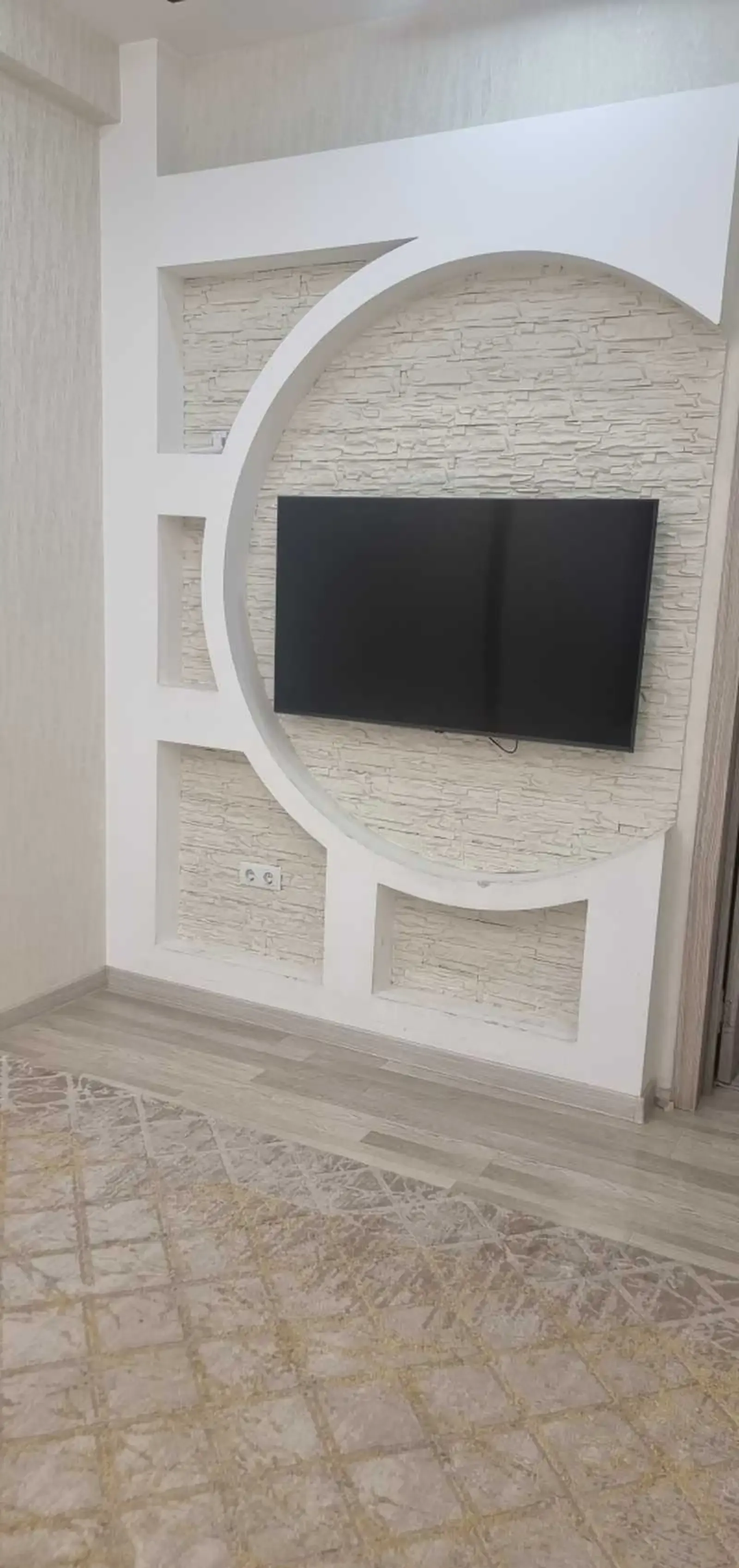 2-комн. квартира, 8 этаж, 75м², 91 Мкр