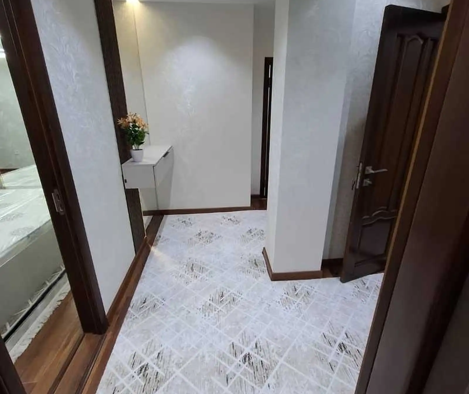 3-комн. квартира, 5 этаж, 100м², Сино 91 мкр пеши Оши