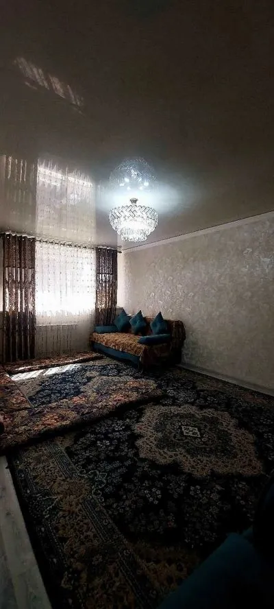 1-комн. квартира, 2 этаж, 45 м², И. Сомони, Центр