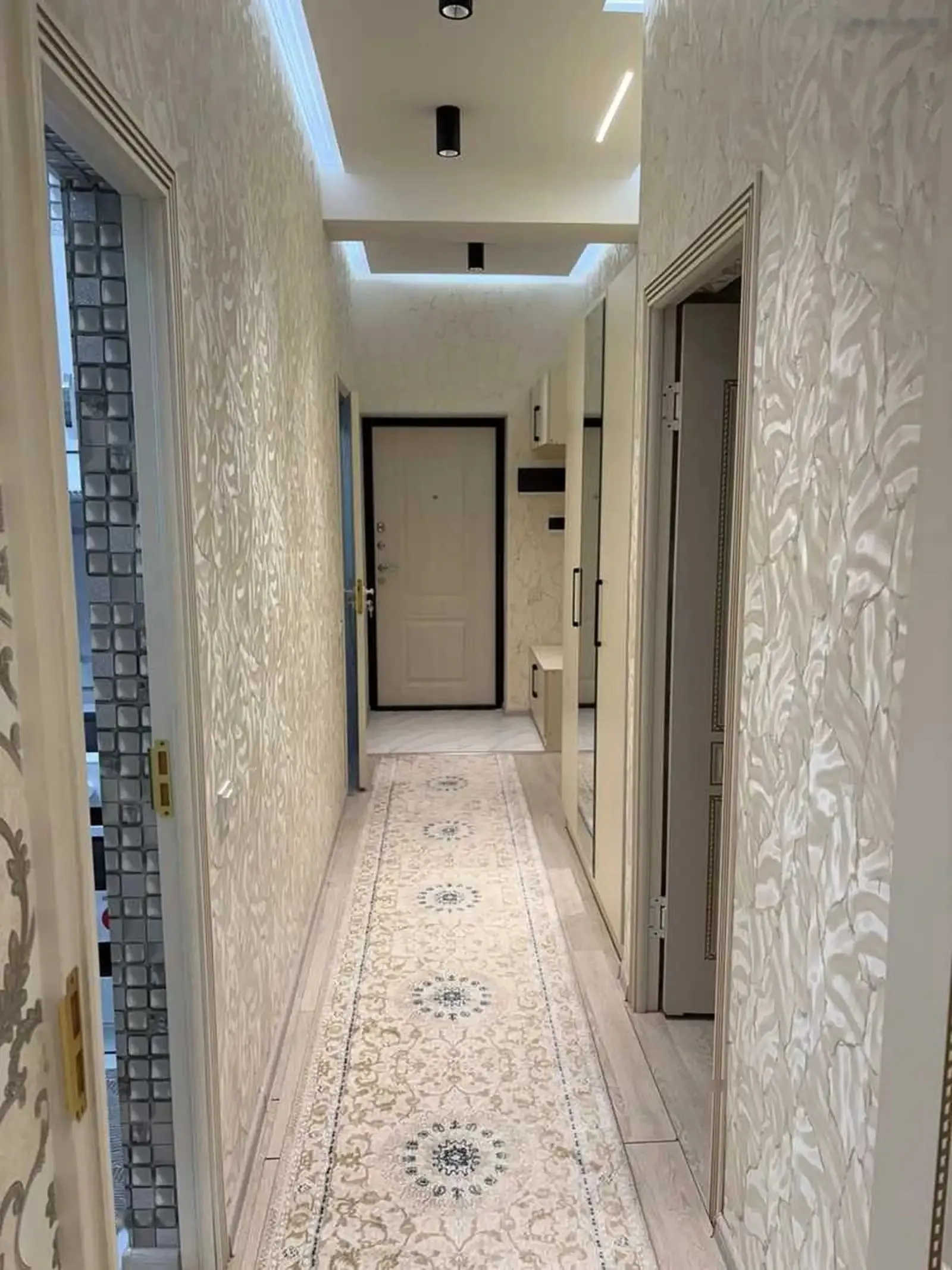 2-комн. квартира, 7 этаж, 60м², 102мкр