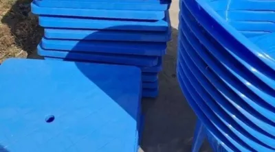Стол и стулья