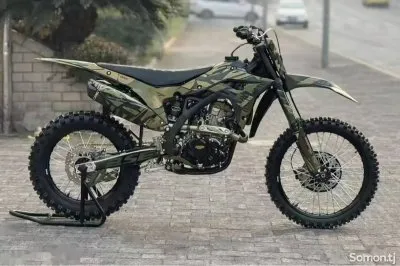 Мотоцикл Bosuer j