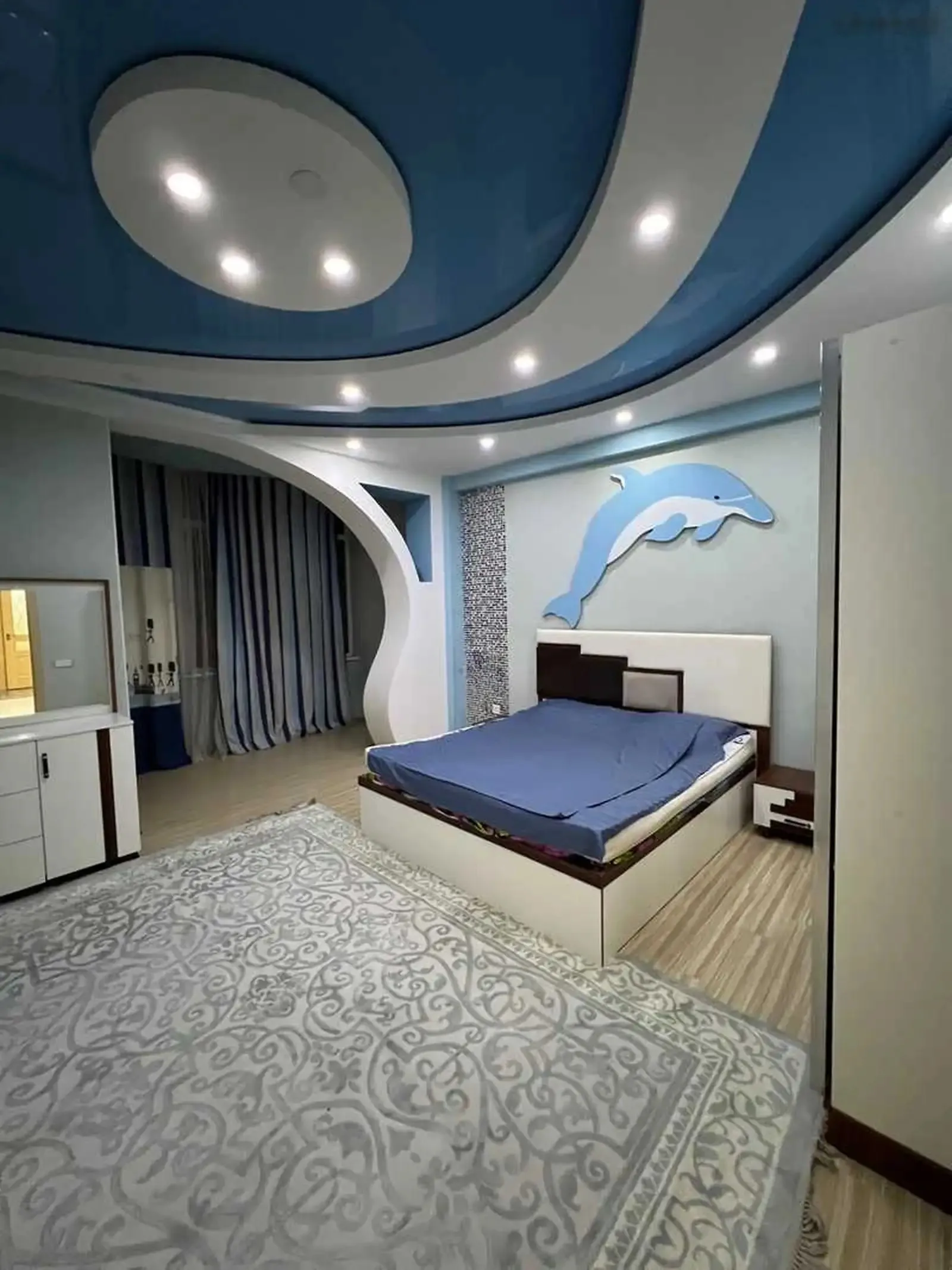 4-к квартира, 4 этаж, 180 м², пайкари таможни