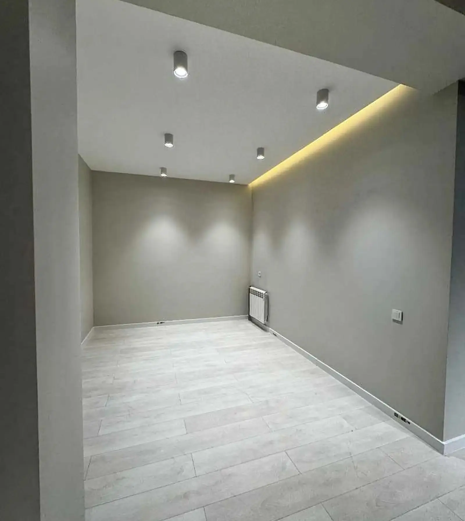 2-комн. квартира, 10 этаж, 63м², 2 роддом