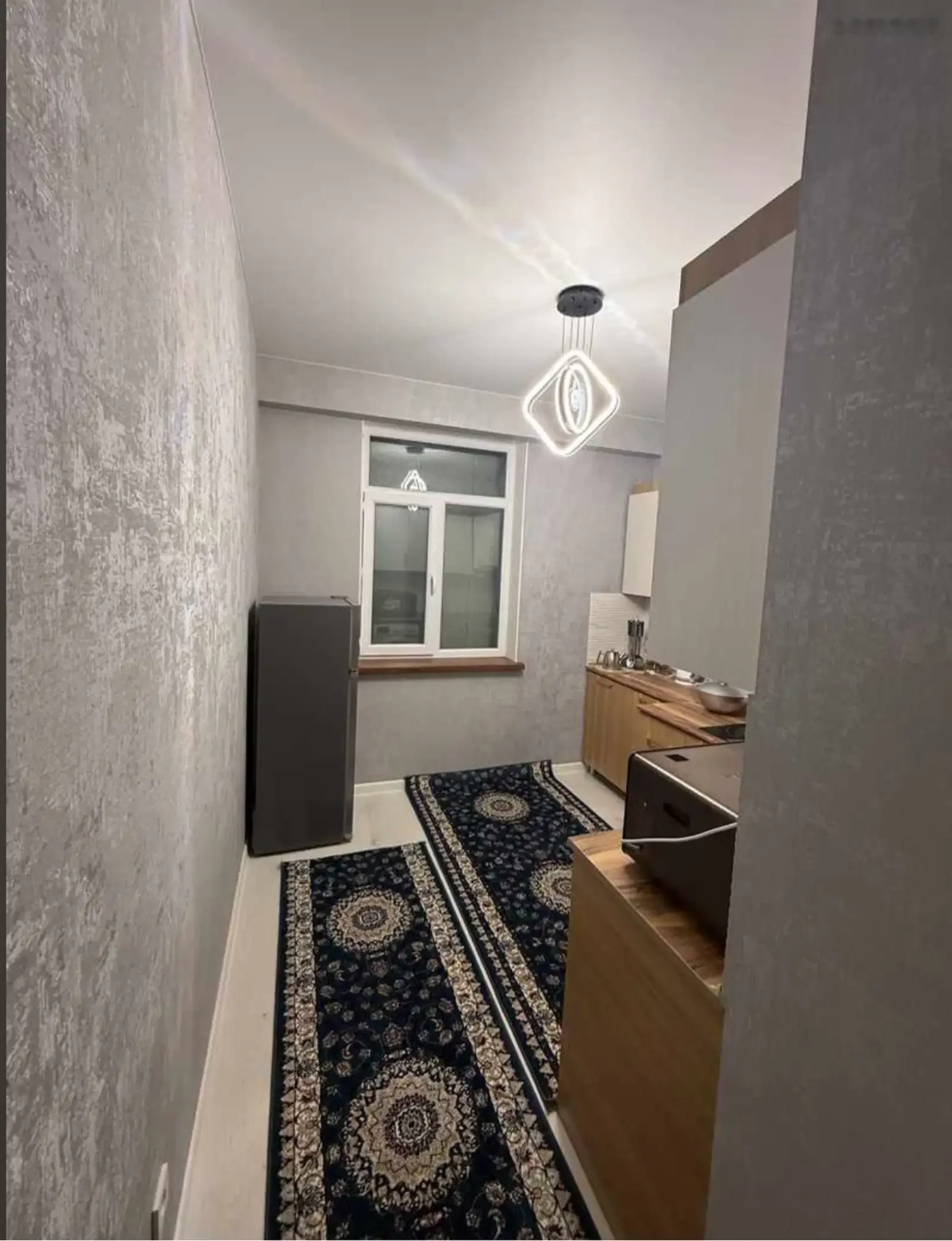 3-комн. квартира, 4 этаж, 95м², 102мкр