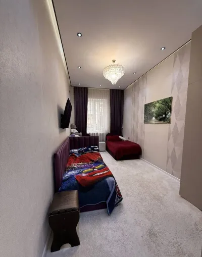 3-комн. квартира, 2 этаж, 104 м², И Сомони