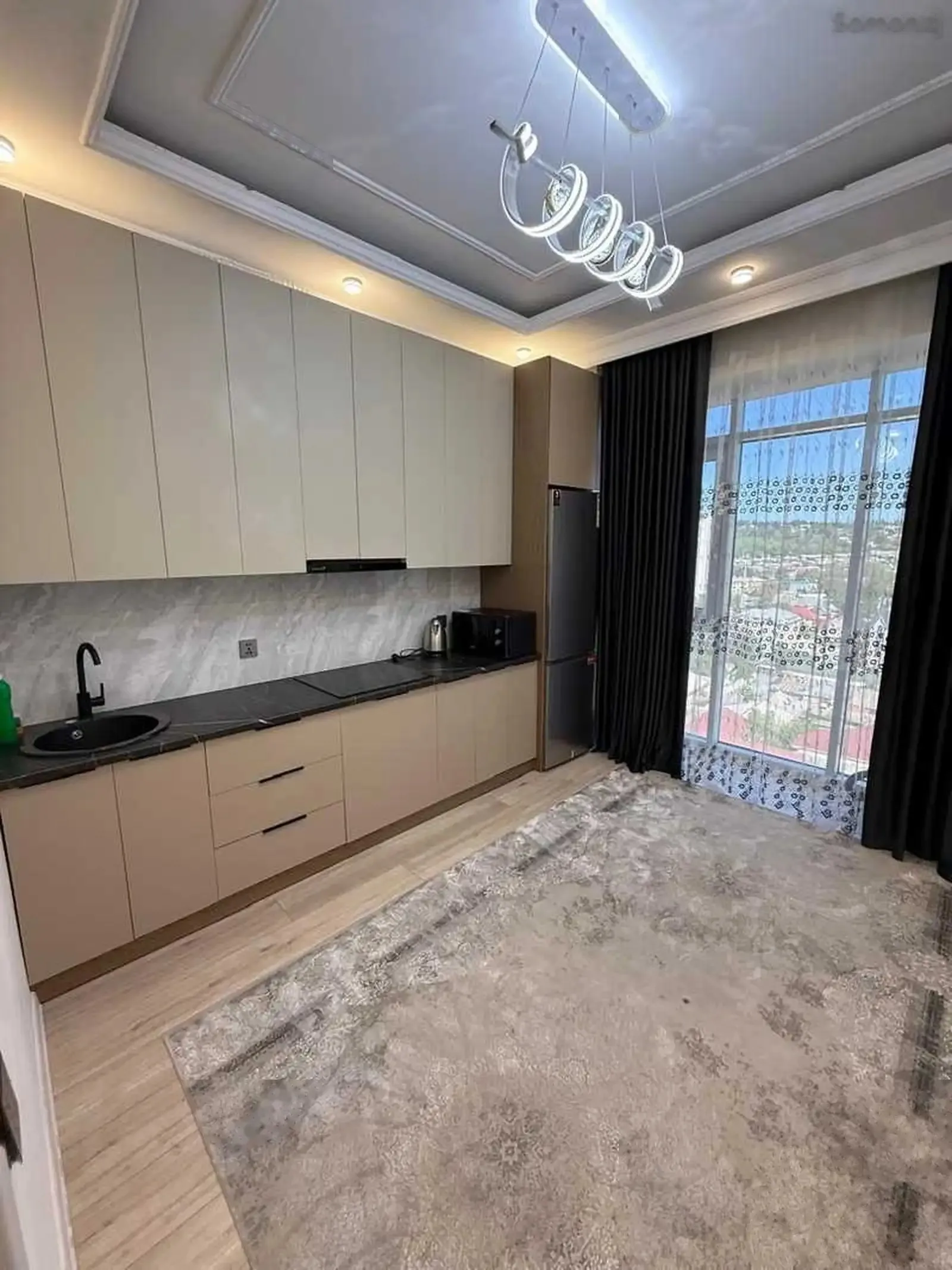 2-комн. квартира, 12 этаж, 90м², Шохмансур