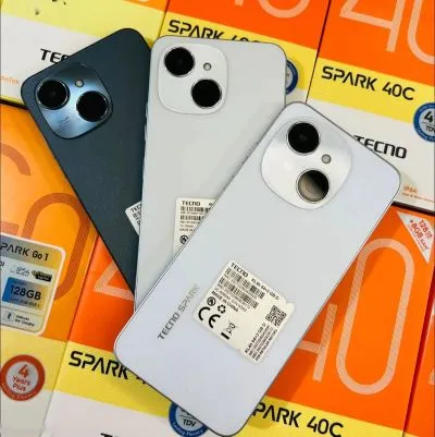 Tecno Spark 40C 8/128gb Black 6000Мач