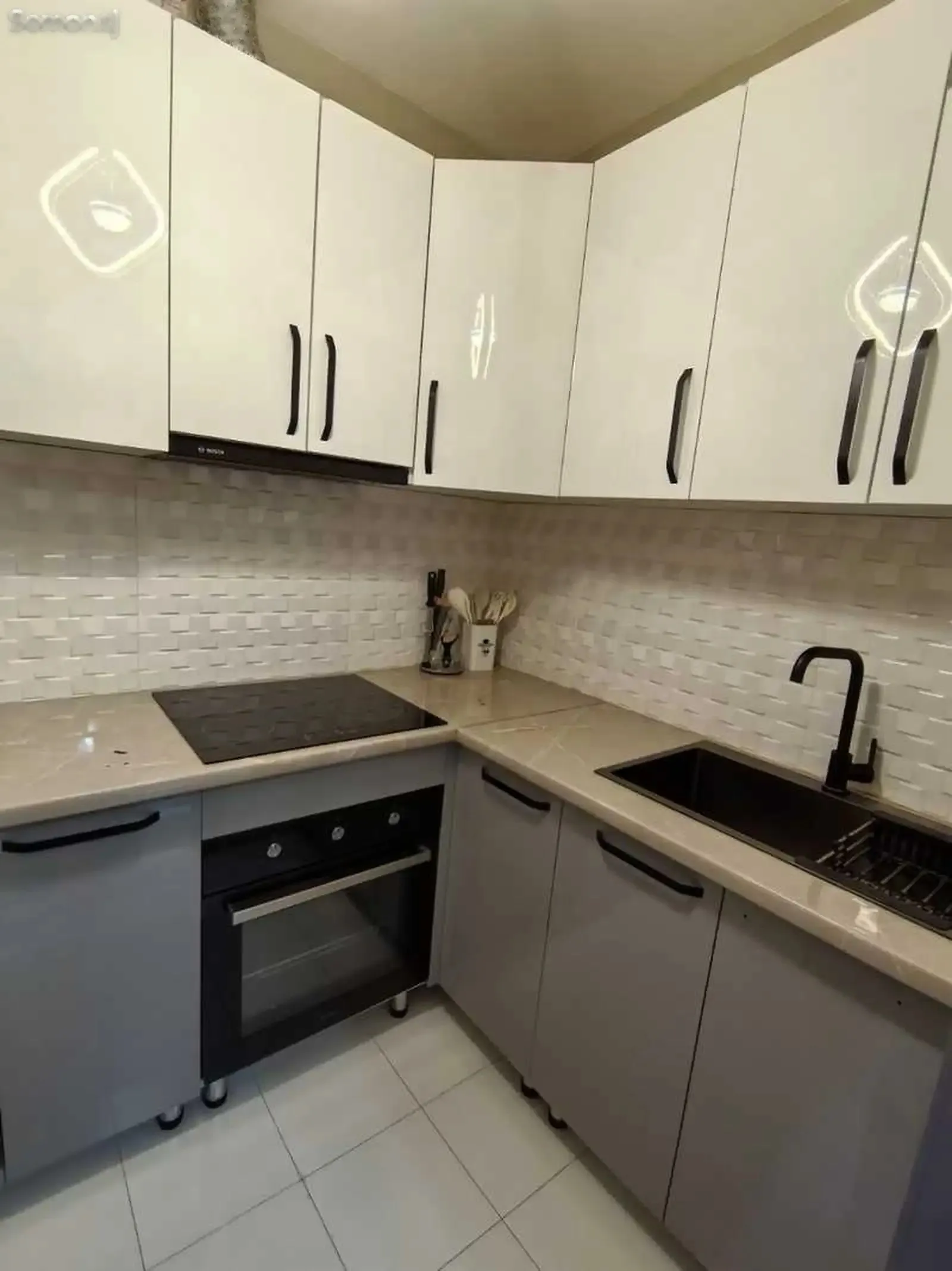 2-комн. квартира, 3 этаж, 55м², Айни, чордома