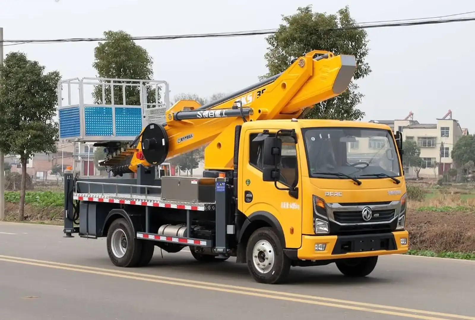 Автокран Dongfeng на заказ