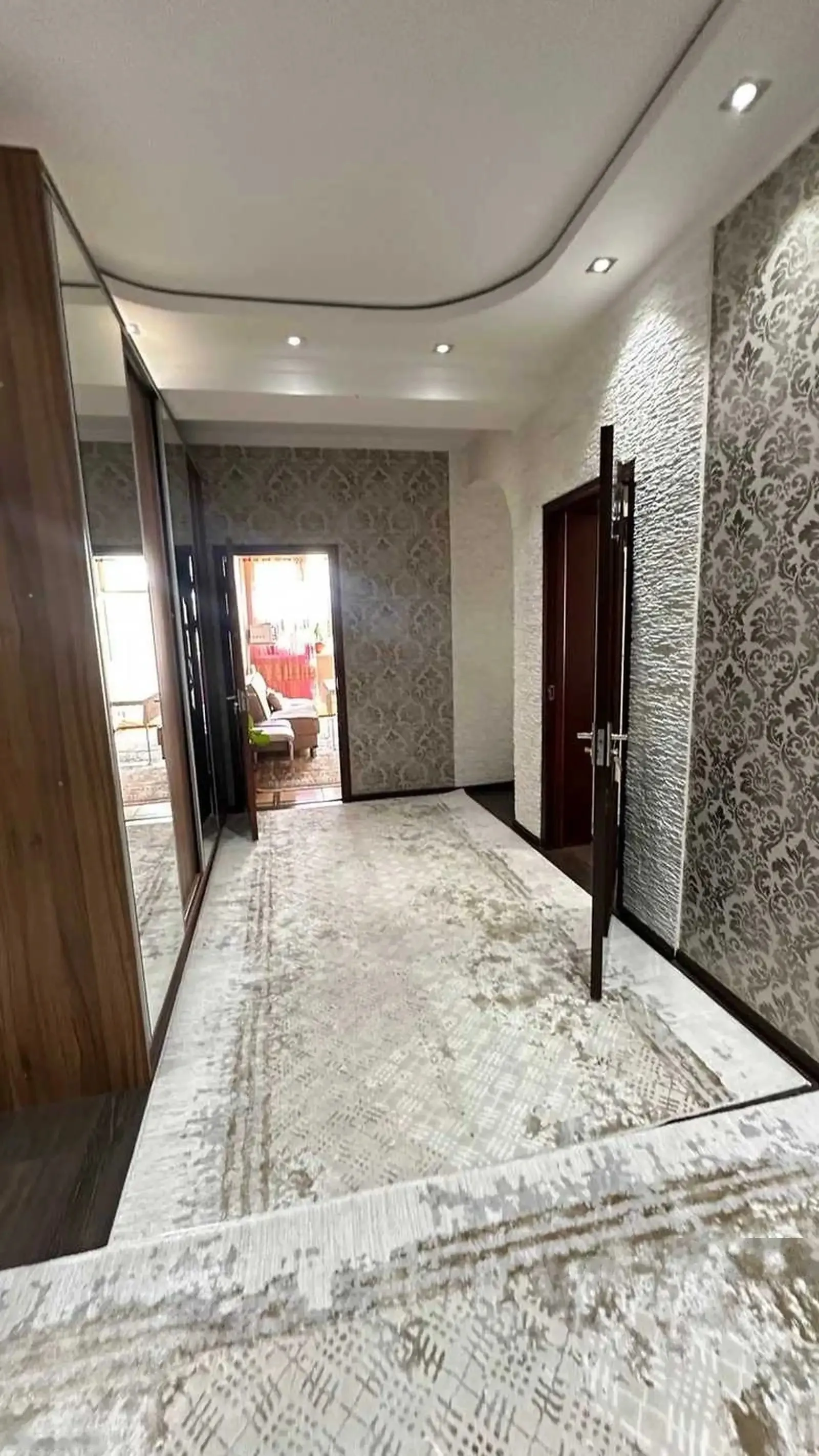 2-комн. квартира, 2 этаж, 105м², Ботанический сад