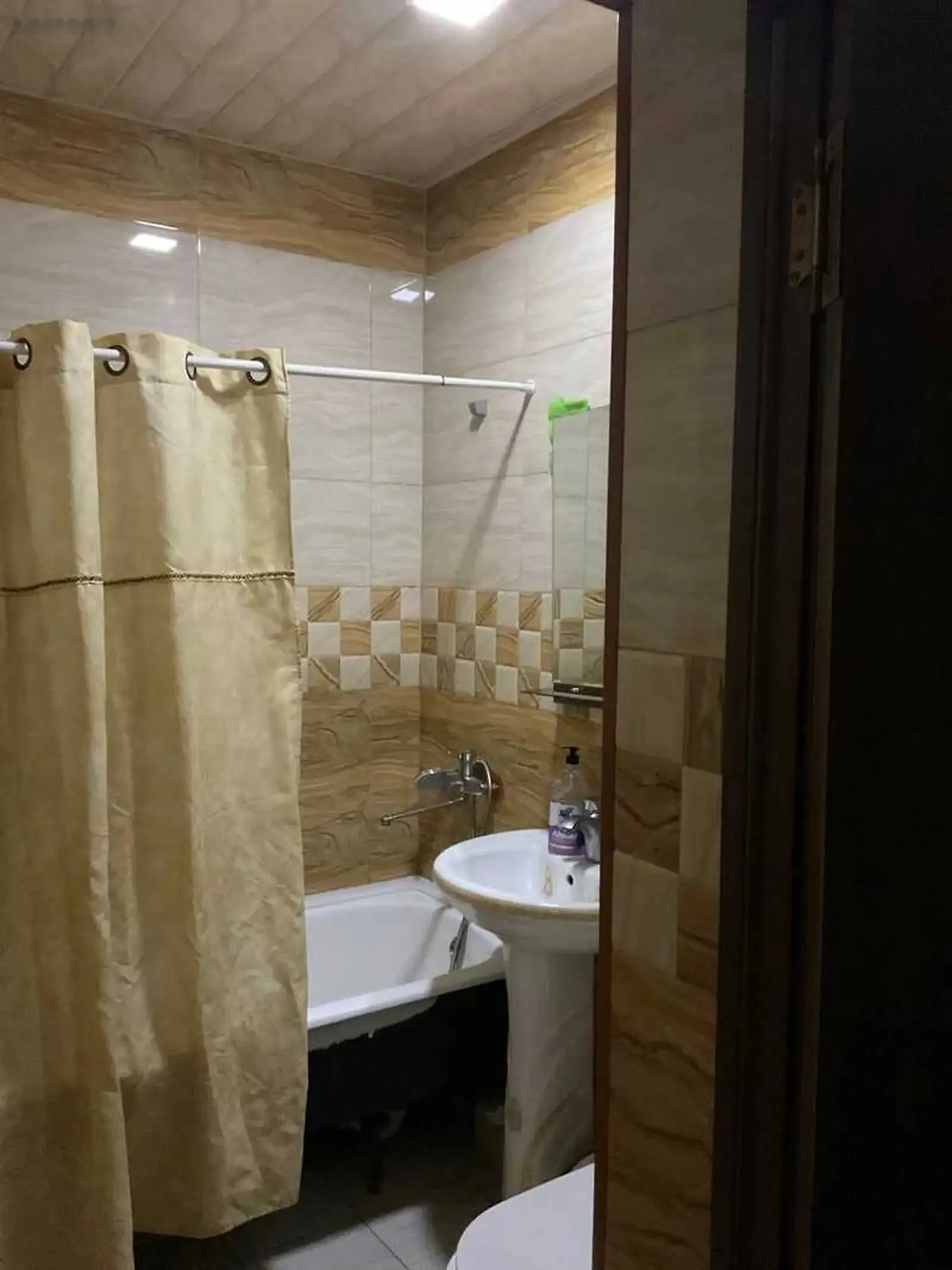 2-комн. квартира, 7 этаж, 63м², поликлиникаи