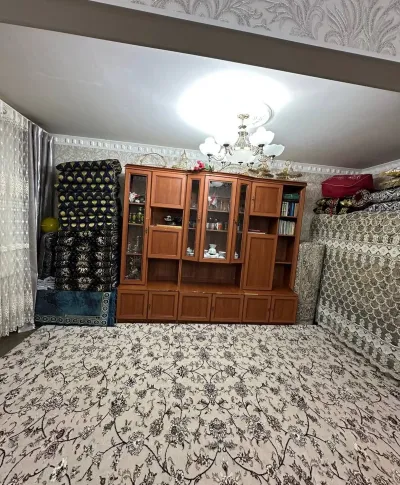 4-комн. квартира, 5 этаж, 75 м², Сино 102 Донишгохи Забонхо