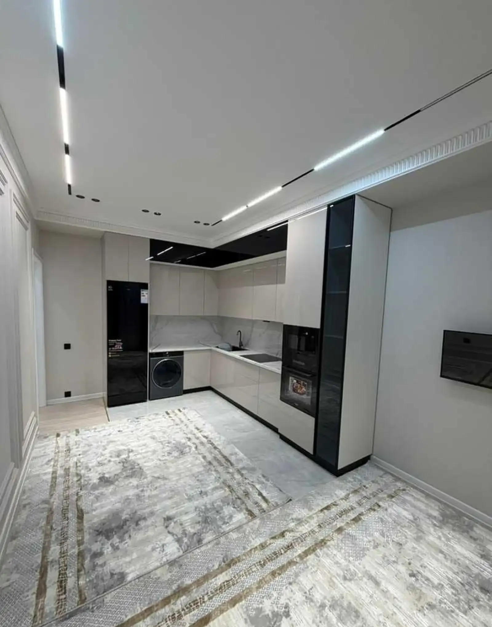 2-комн. квартира, 15 этаж, 102м², поликлиникаи 1