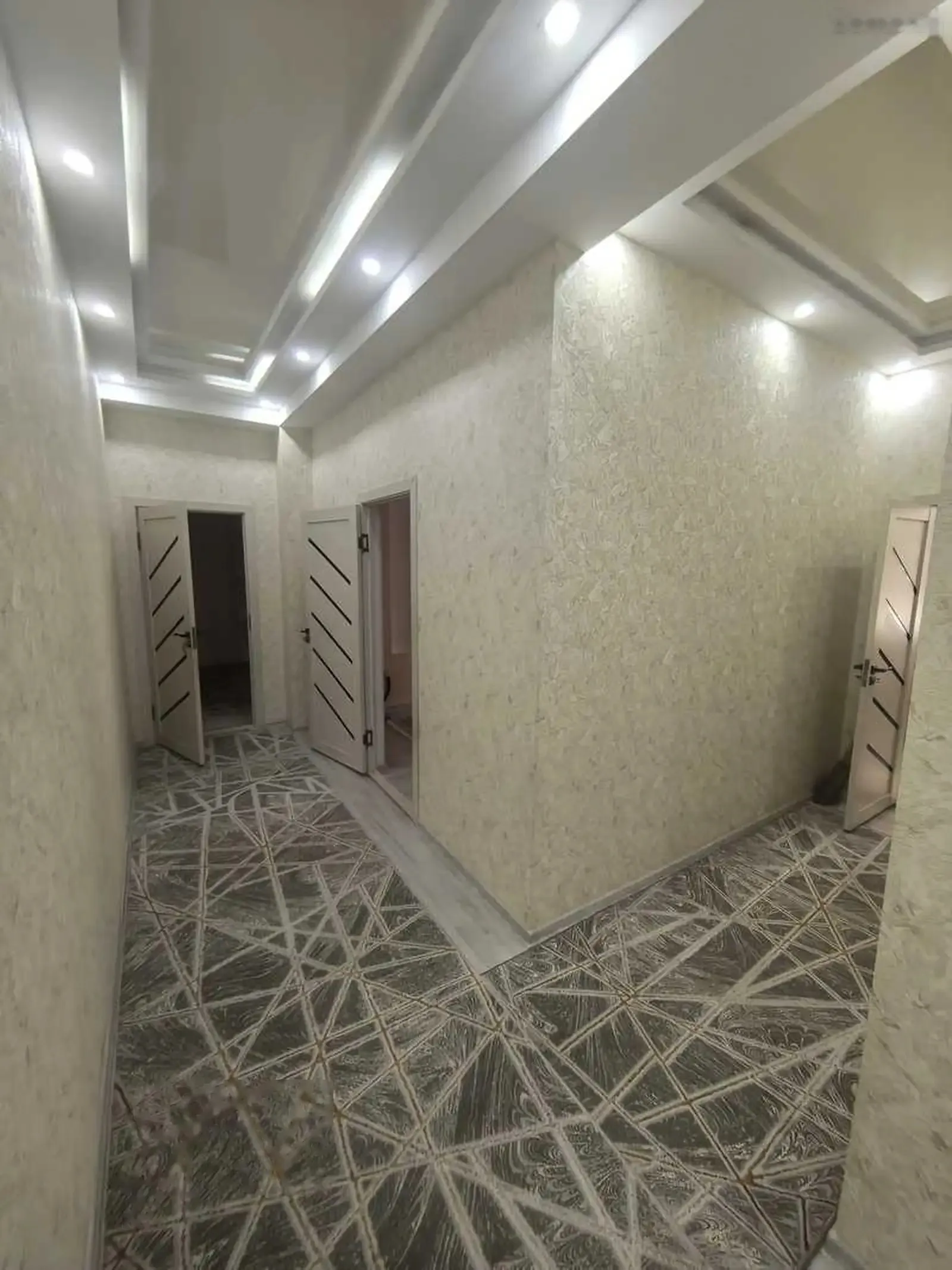 3-комн. квартира, 3 этаж, 72м², Сино