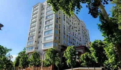 3-комн. квартира, 9 этаж, 130 м², И Сомони