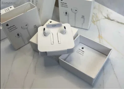 Проводные наушники Apple