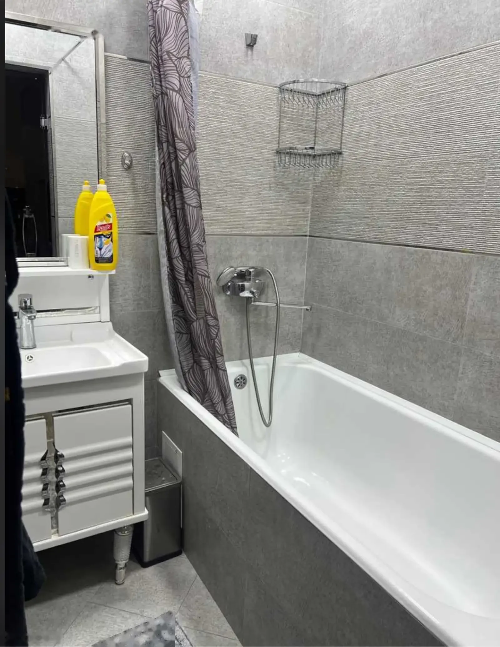 2-комн. квартира, 13 этаж, 96м², 82мкр