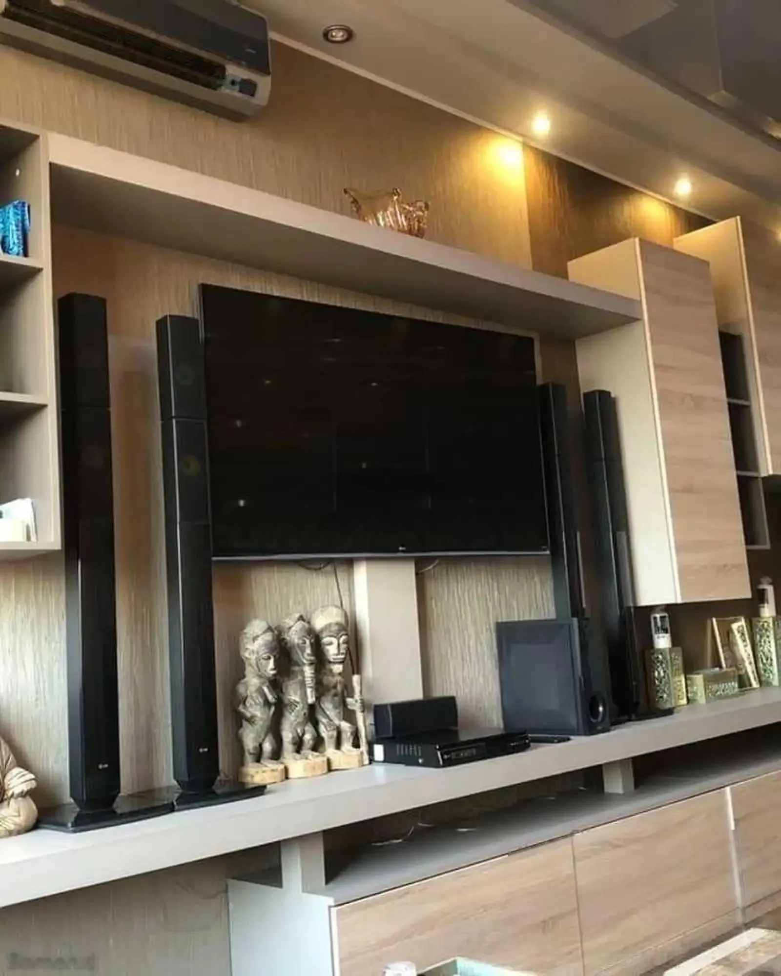 2-комн. квартира, 12 этаж, 60м², Шохмансур