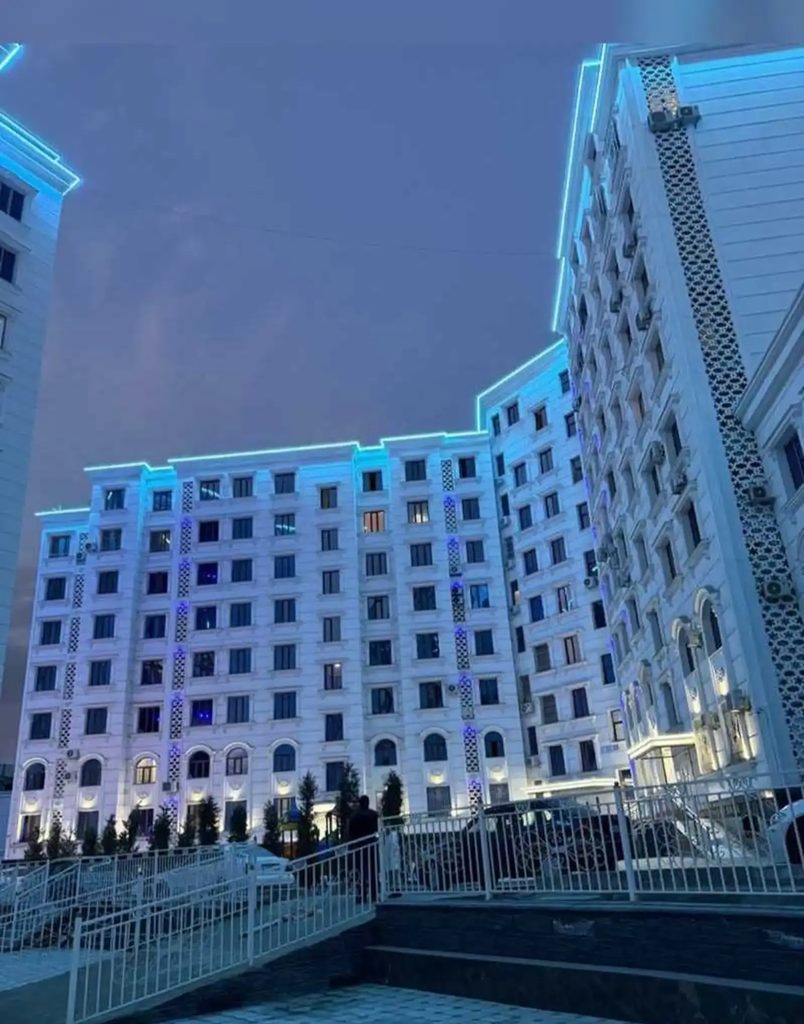 2-комн. квартира, 2 этаж, 72м², Исмоили Сомонӣ