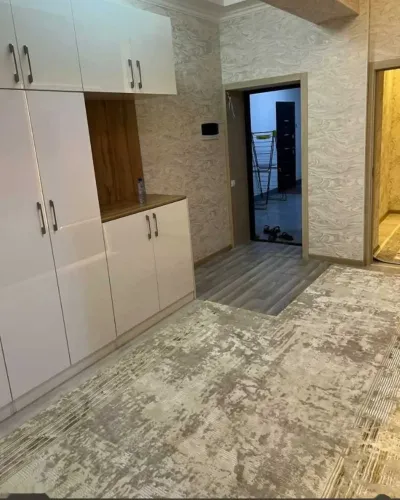 2-комн. квартира, 13 этаж, 81м², Шохмансур