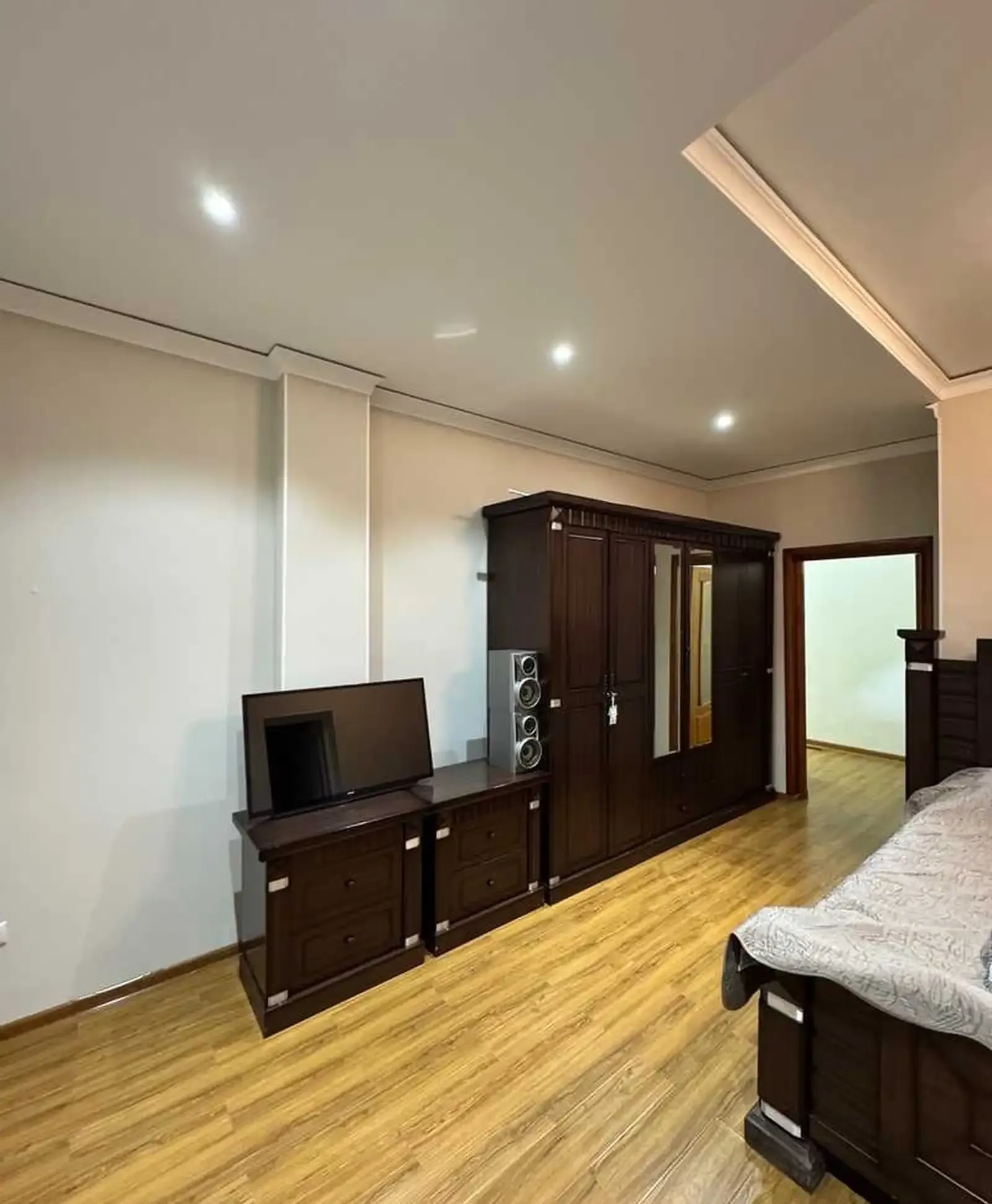 2-комн. квартира, 8 этаж, 108м², Шоҳмансур