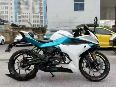 Мотоцикл CFMOTO SR