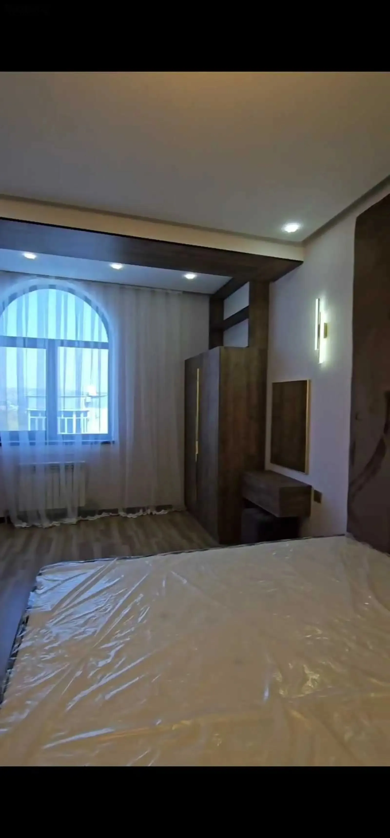 3-комн. квартира, 10 этаж, 93м², Шохмансур