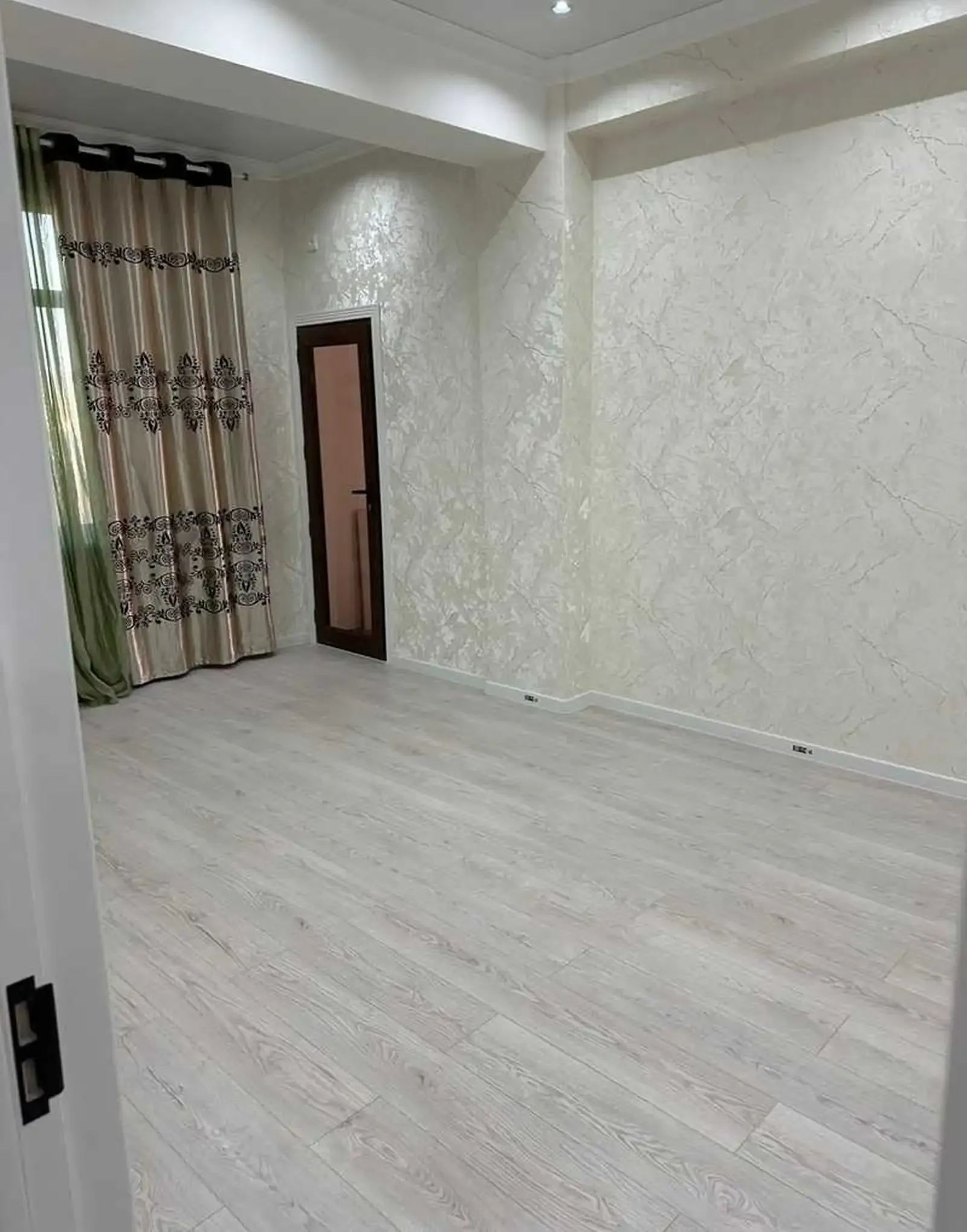 3-комн. квартира, 10 этаж, 80м², Аэропорт, чордома пеши DHL