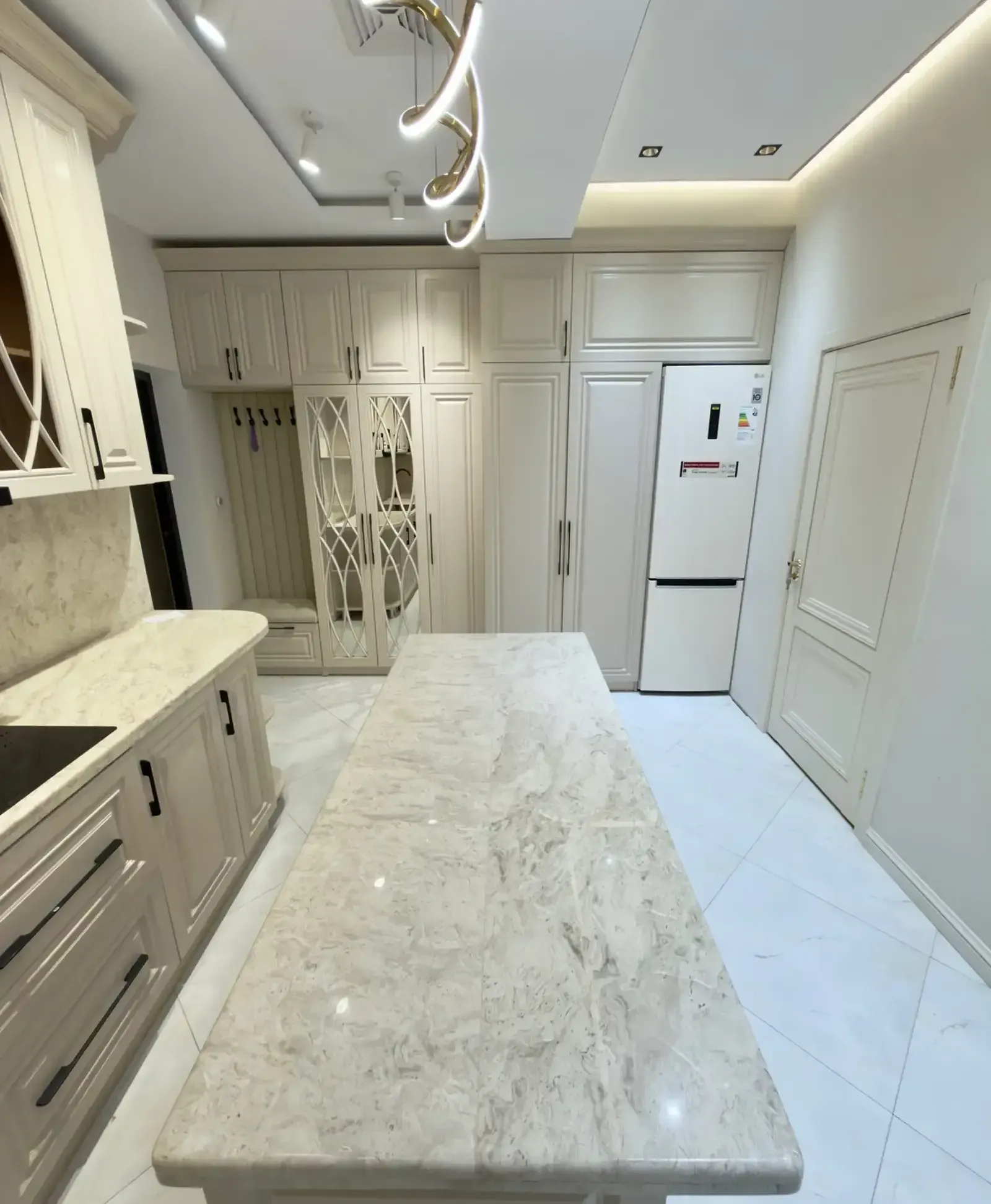 3-комн. квартира, 9 этаж, 100м², Овир/Грандь Отель