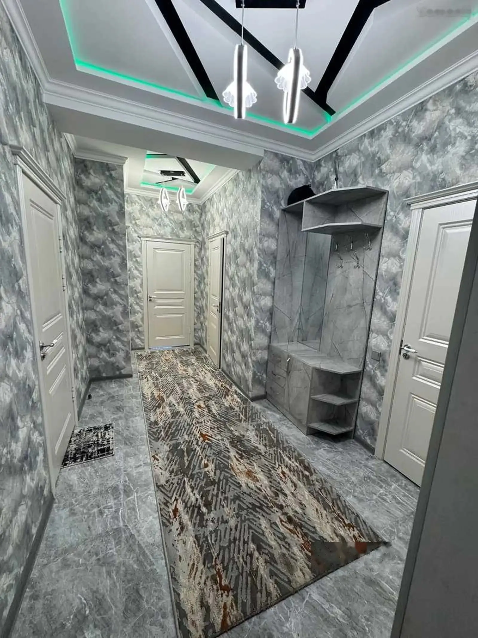 2-комн. квартира, 5 этаж, 61м², Ёвари главный