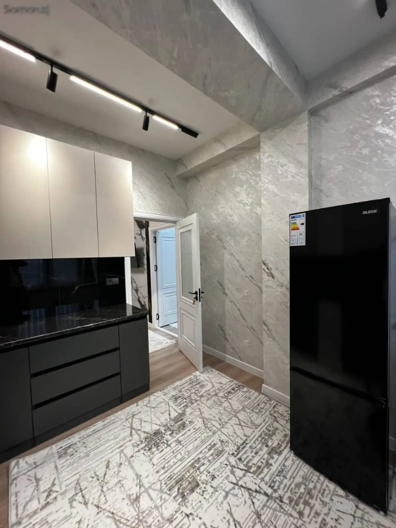 2-комн. квартира, 8 этаж, 57 м², 32 мкр Амид