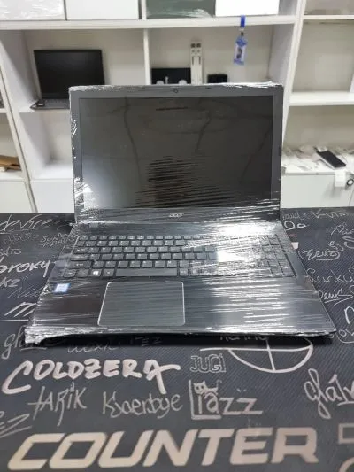 Ноутбук Acer i7 7500u ram 16gb ssd 2gb