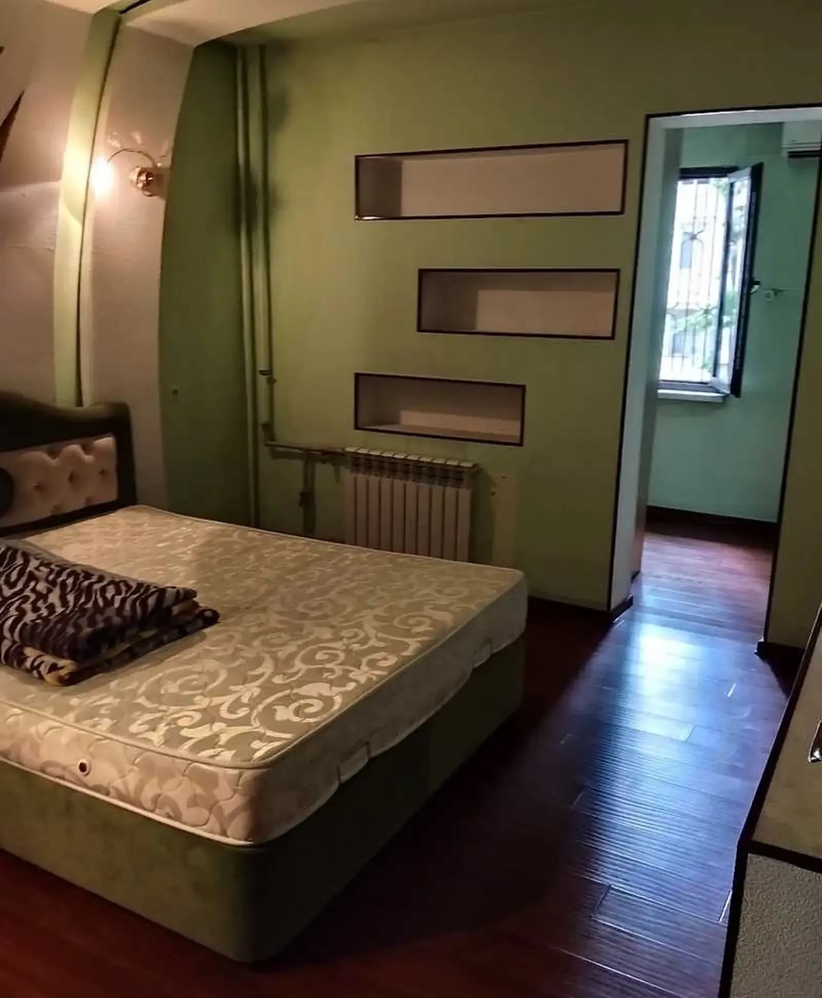 2-комн. квартира, 2 этаж, 70м², 91 мкр, Поликлиникаи 10