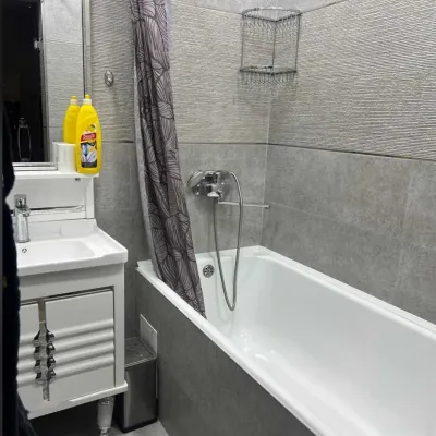 2-комн. квартира, 13 этаж, 100м², Сино 82 мкр