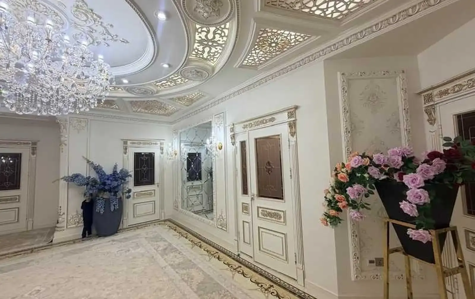 6-комн. квартира, 4 этаж, 256 м², сафо