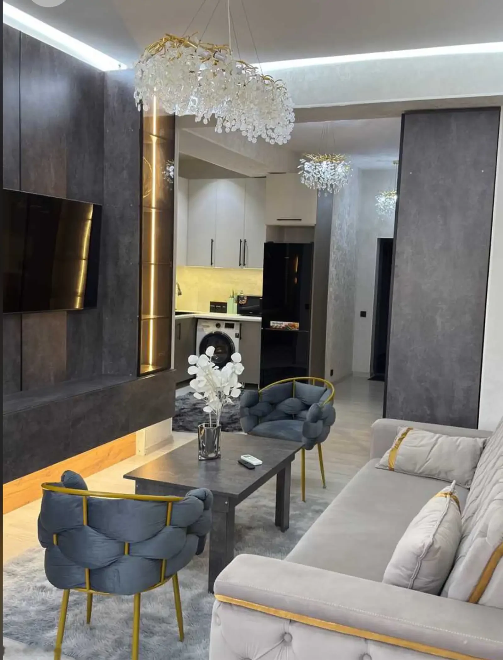 2-комн. квартира, 15 этаж, 75м²,   Шохмансур