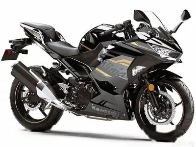 Мотоцикл Kawasaki 400 cc