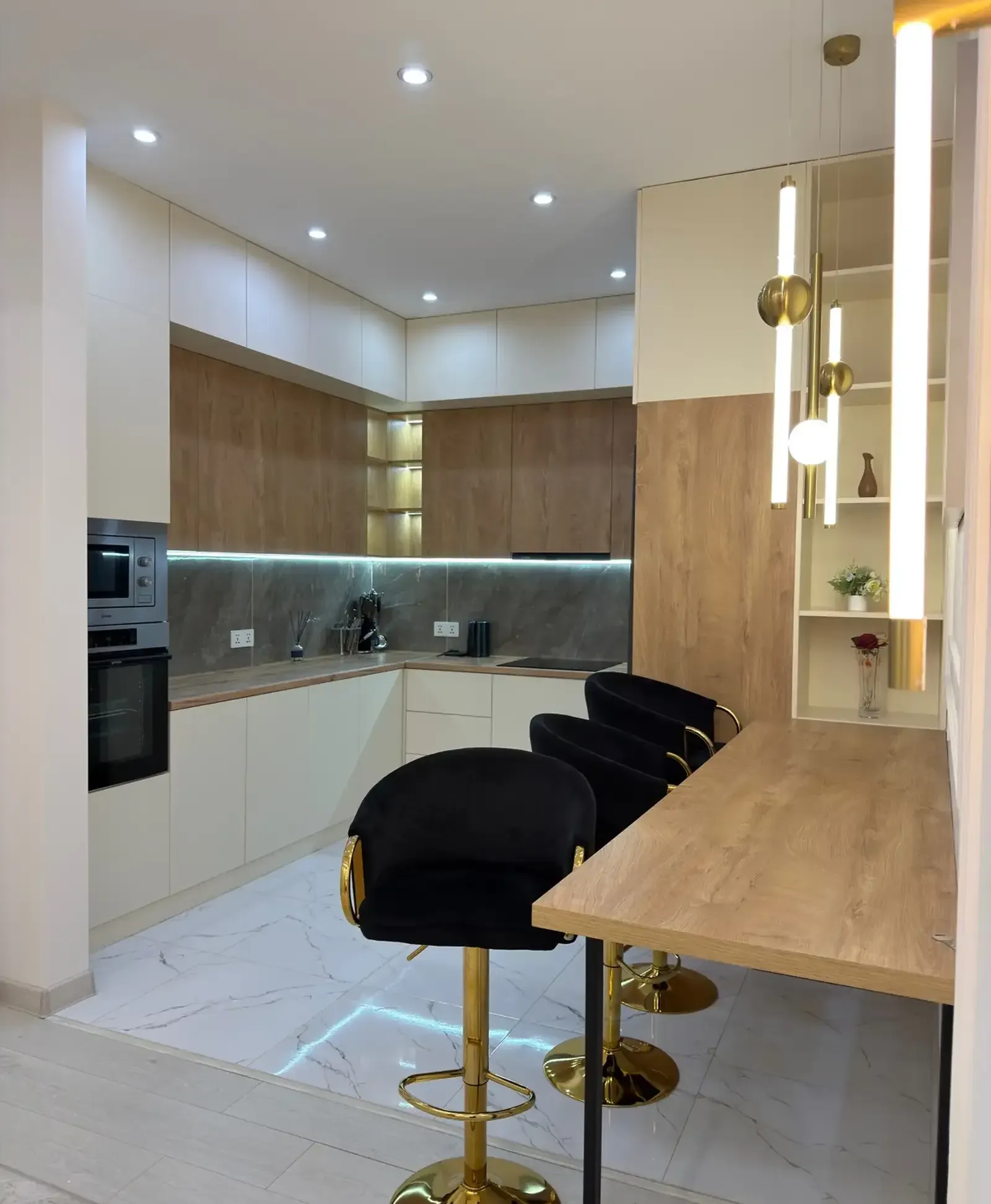 3-комн. квартира, 16 этаж, 115м², Овир/Султанбей