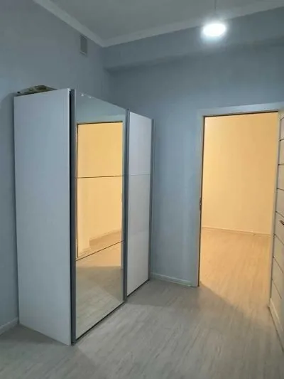 2-комн. квартира, 13 этаж, 78м², ОВИР