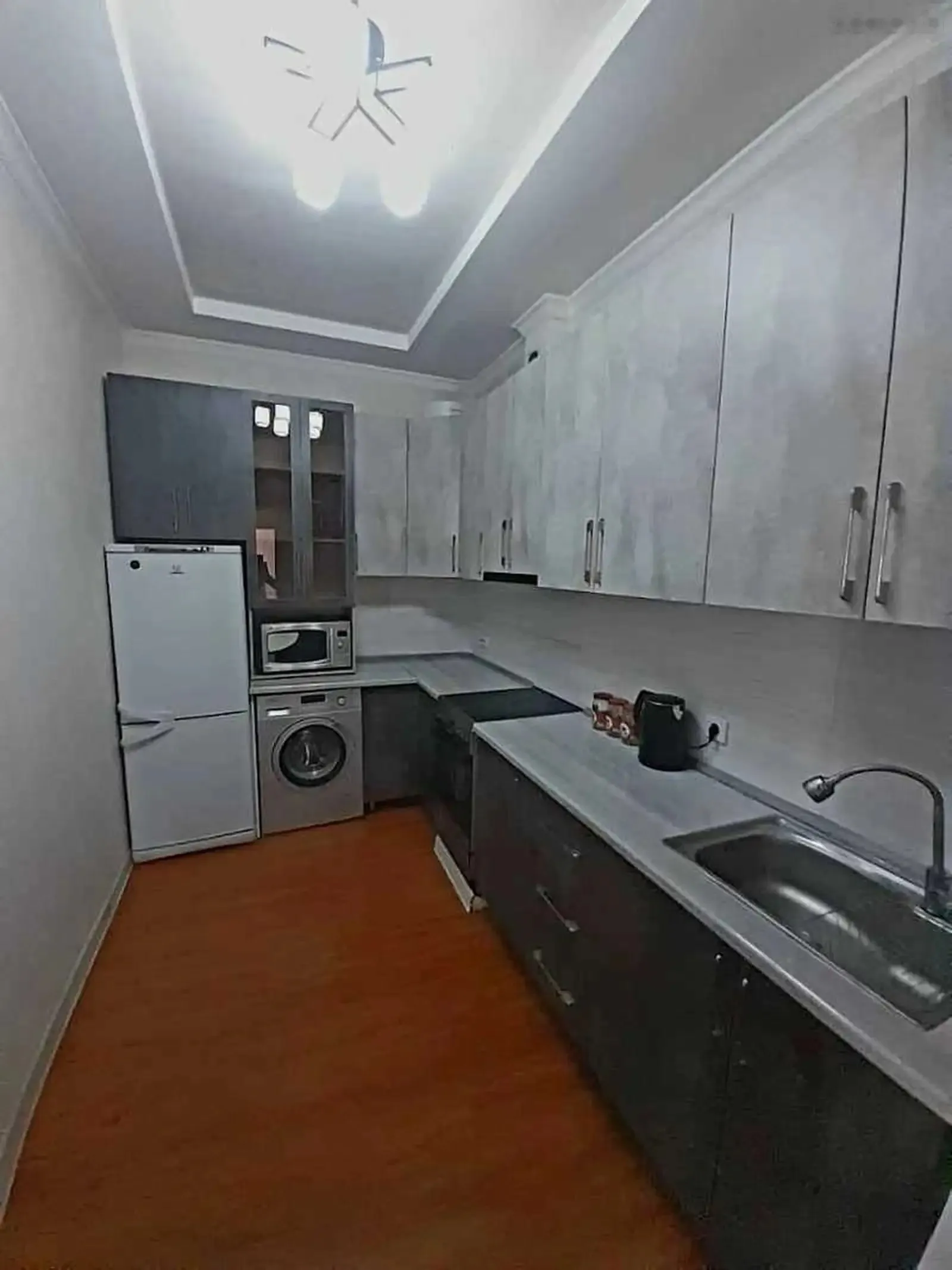 3-комн. квартира, 6 этаж, 95м², Сомони