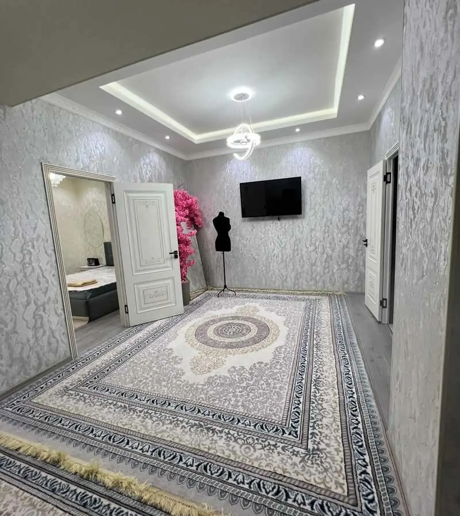2-комн. квартира, 16 этаж, 69м², шоҳмансур