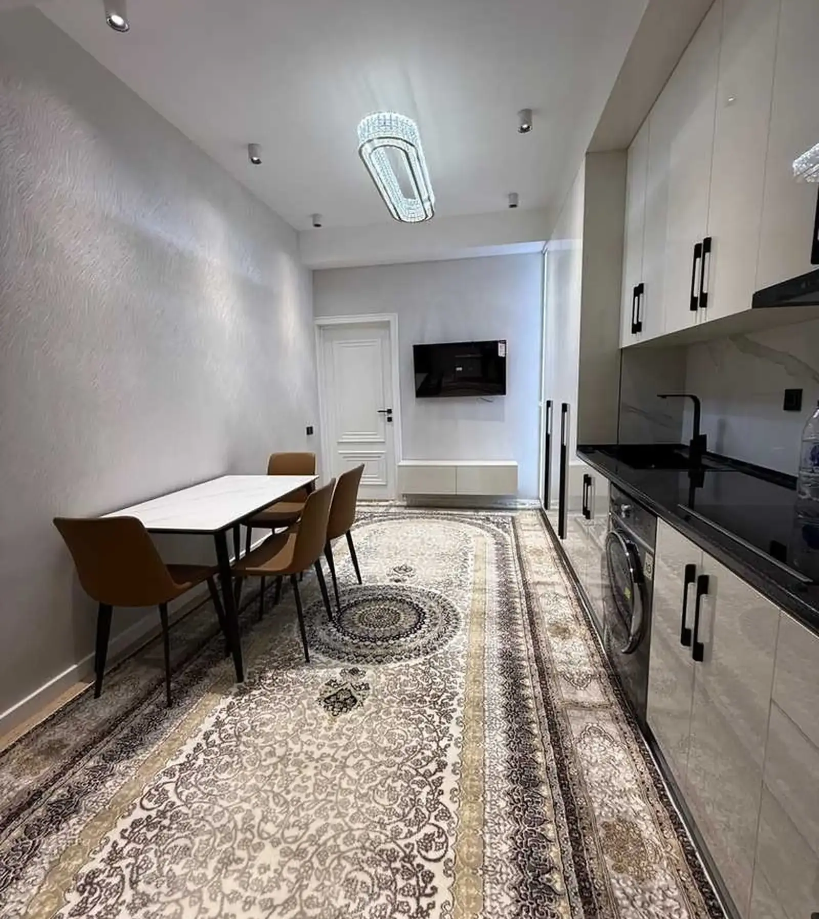 2-комн. квартира, 15 этаж, 84м², 82 мкр