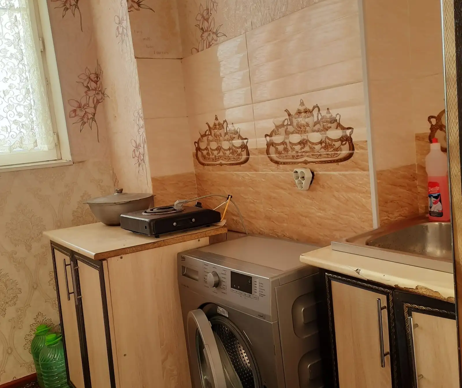 2-комн. квартира, 9 этаж, 65м², Зарафшон, доми Нок