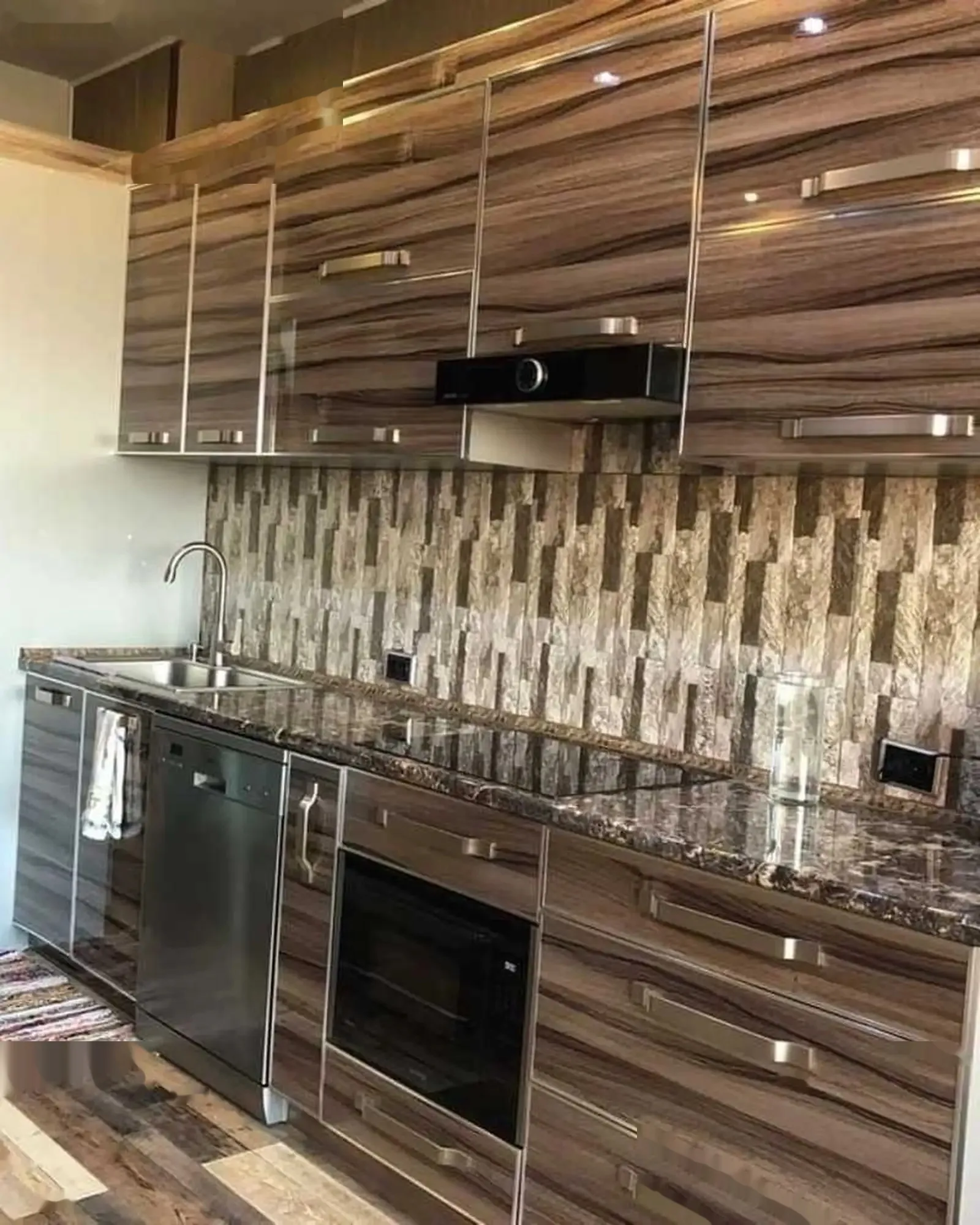 2-комн. квартира, 12 этаж, 63м², Шохмансур