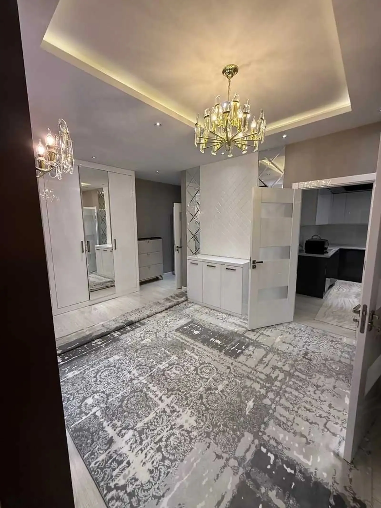 3-комн. квартира, 10 этаж, 95м², Ориентир Увд и кухна