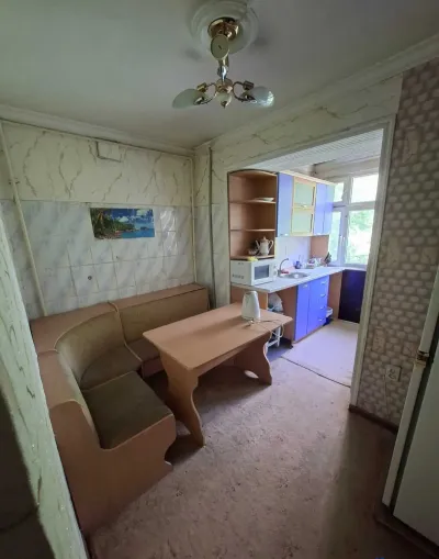 2-комн. квартира, 3 этаж, 58м², Сино