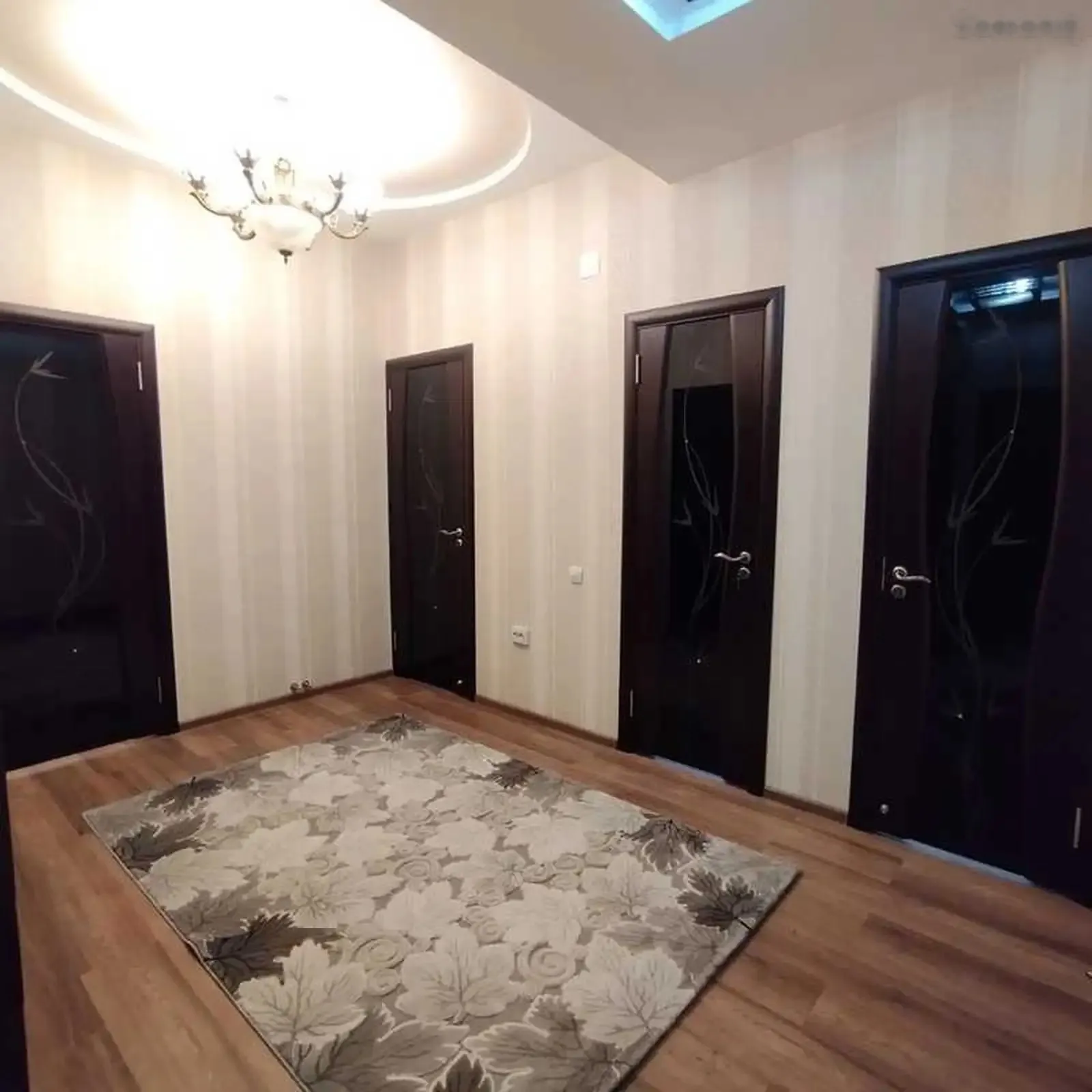 3-комн. квартира, 2 этаж, 85м², Ботанический сад