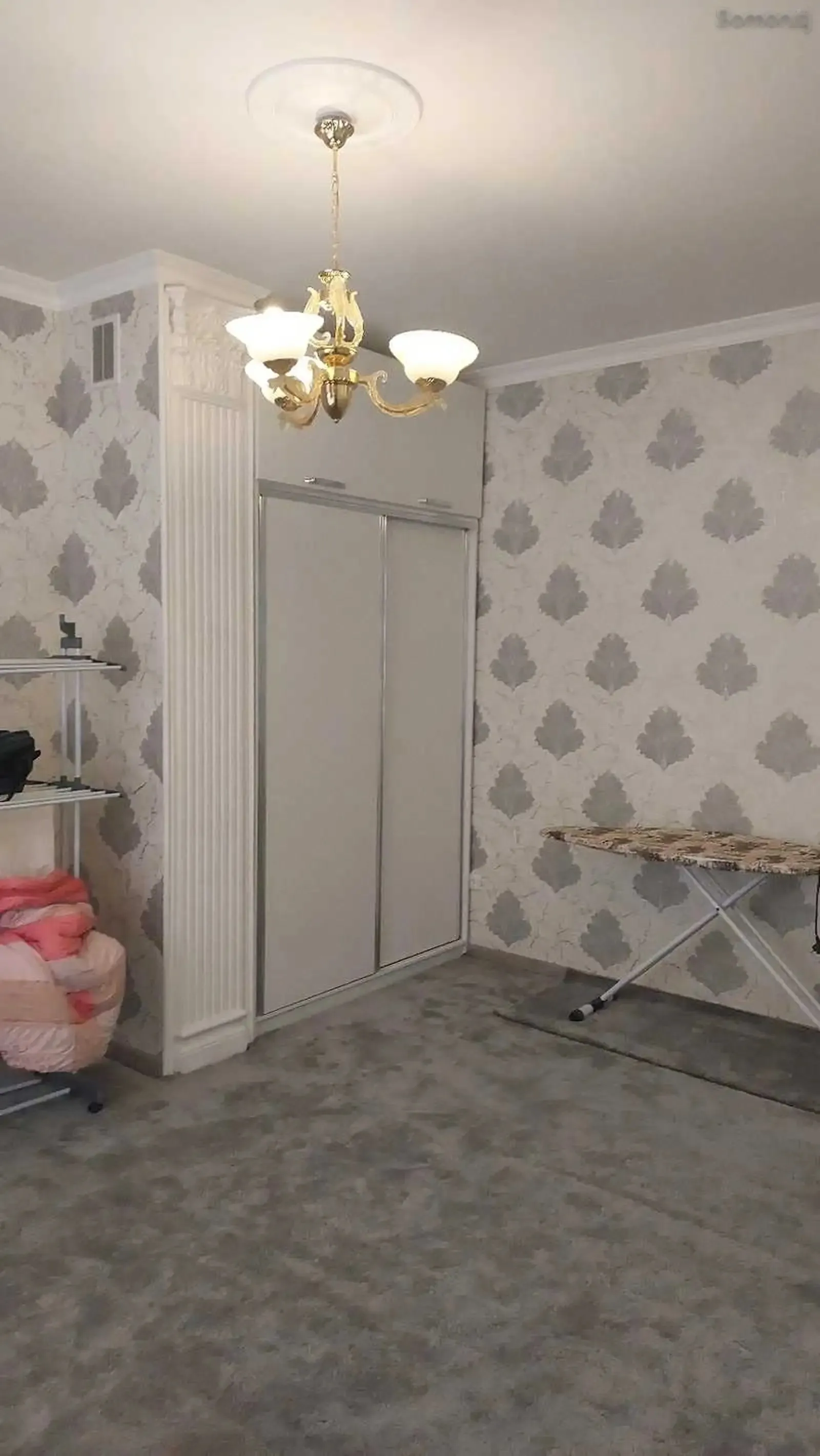 3-комн. квартира, 6 этаж, 140м², И Сомони, Овир, Дом Пули Сангин, Ёвар