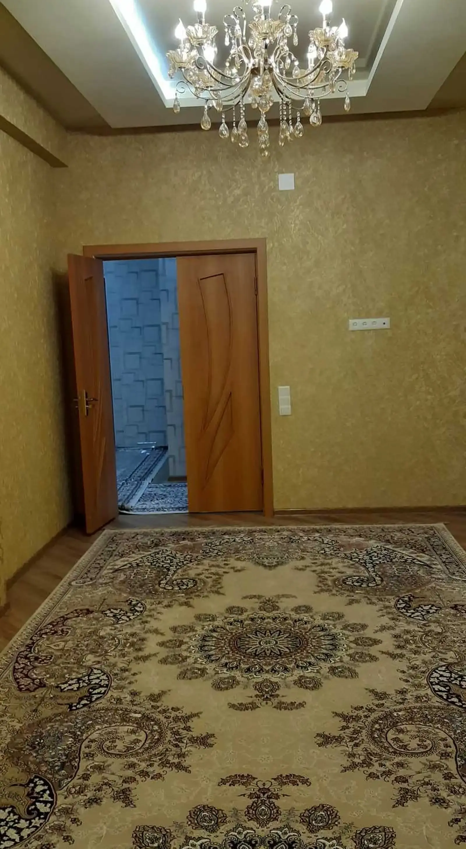 3-комн. квартира, 2 этаж, 85м², Шоҳмансур